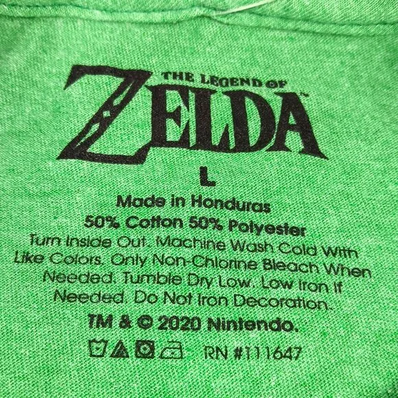 NINTENDO- Zelda- Men's T-shirt with Link Character-- SIZE LARGE--Green- Red - Picture 9 of 10